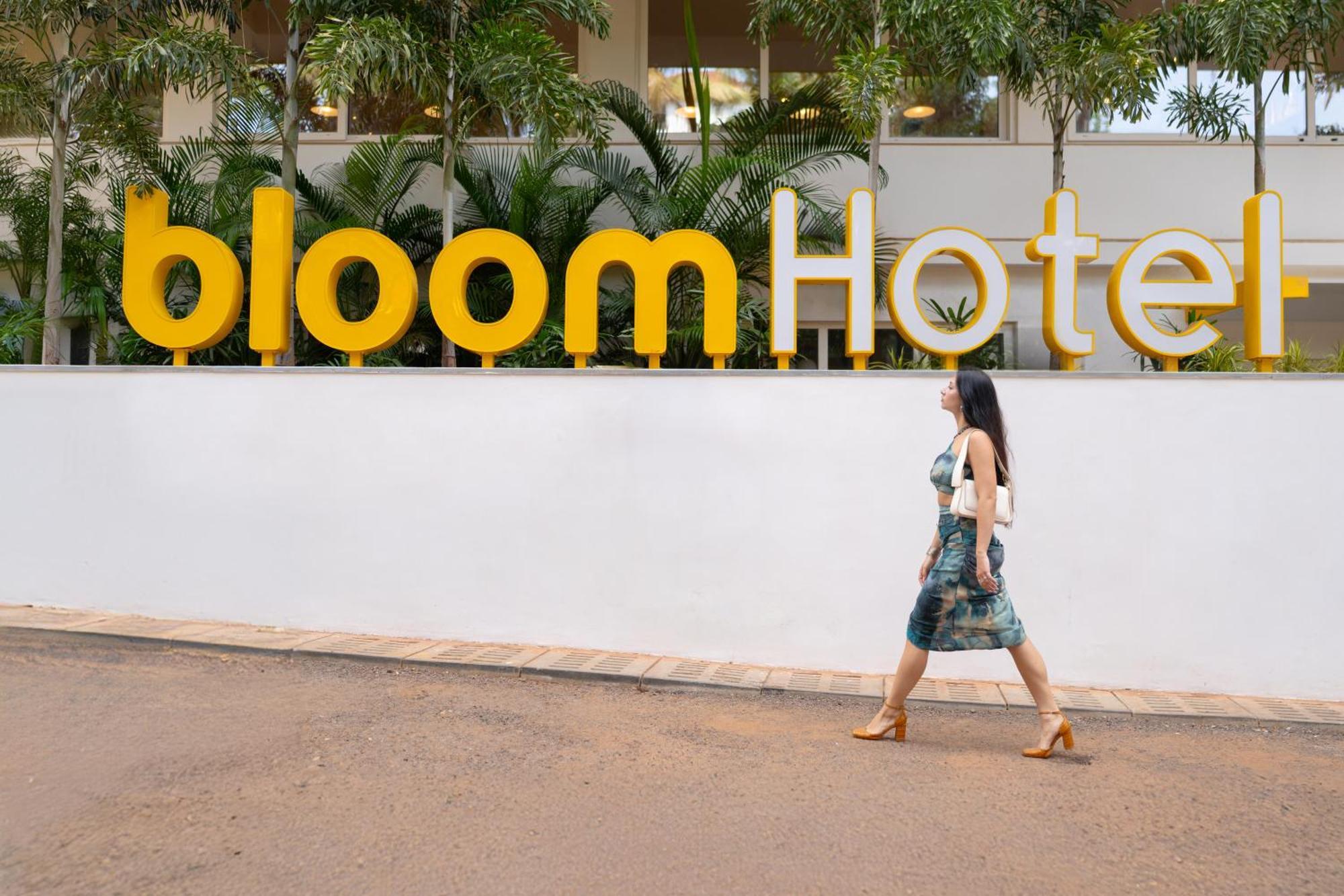 Bloom Hotel - Dona Paula ปณชี ภายนอก รูปภาพ